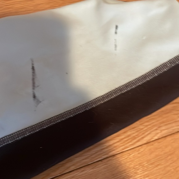 Under Armor Leggings - Picture 4 of 5